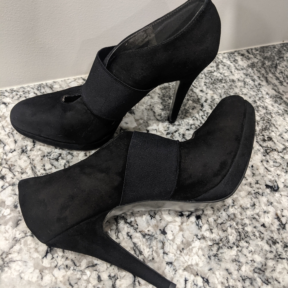 Jessica Simpson heels size 9 black